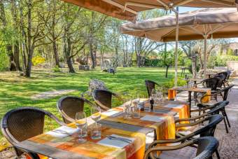 Restaurant Gordes Terrasse · L'Estellan · Mas de la Senancole